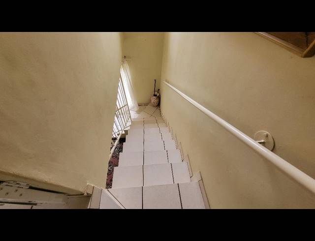 2 BEDROOM DUPLEX FOR SALE IN CLAREMONT